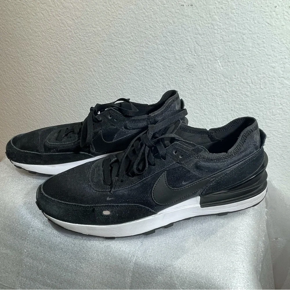 NIKE MEN WAFFLE ONE  BLACK-WHITE  DA7995-001 11.5 - Picture 2 of 9